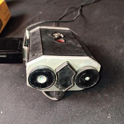 KODAK BROWNIE REFLEX SYNCHRO MODEL WITH FLASH CAMERA