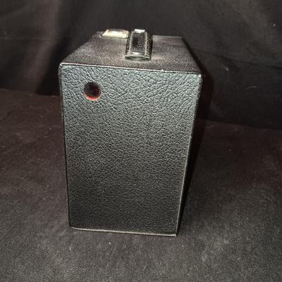 KODAK ART DECO TARGET BROWNIE SIX-16 CAMERA