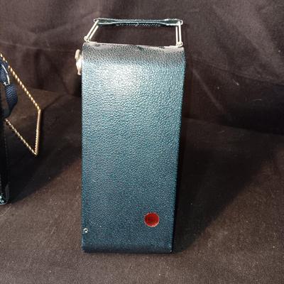 NO IA POCKET KODAK JR CAMERA WITH CASE