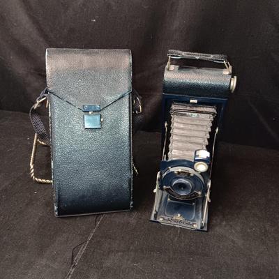 NO IA POCKET KODAK JR CAMERA WITH CASE