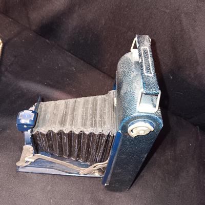 NO IA POCKET KODAK JR CAMERA WITH CASE