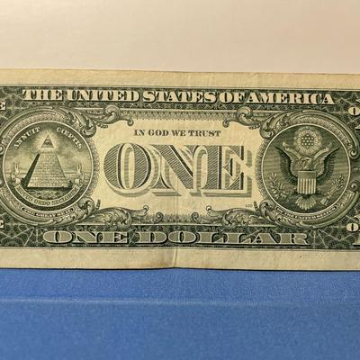 SERIES 2001 ***STAR*** FRN EXTRA FINE CONDITION H00353282* AS PICTURED. FREE DOMESTIC SHIPPING.