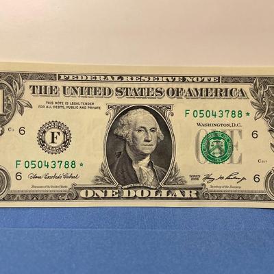 SERIES 2006 ***STAR*** FRN UNCIRCULATED CONDITION F05043788* AS PICTURED. FREE DOMESTIC SHIPPING.