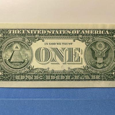 SERIES 2003-A ***STAR*** FRN UNCIRCULATED CONDITION C03413352* AS PICTURED. FREE DOMESTIC SHIPPING.
