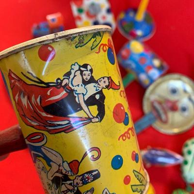 Vintage Wind-Up Toys / Noise Makers Lot