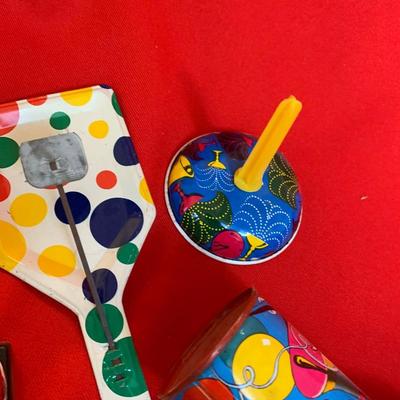 Vintage Wind-Up Toys / Noise Makers Lot