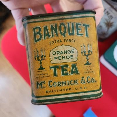 Collection of Tin Cans Esskay Meats Armour Lard Watkins Cocoa , Banquet Tea , McCormick Spices