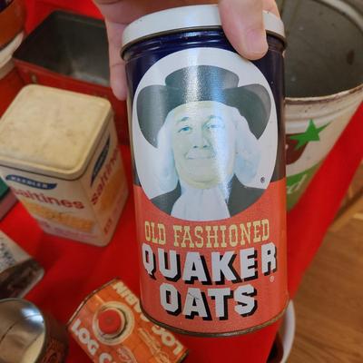 Collection of Tin Cans Esskay Meats Armour Lard Watkins Cocoa , Banquet Tea , McCormick Spices