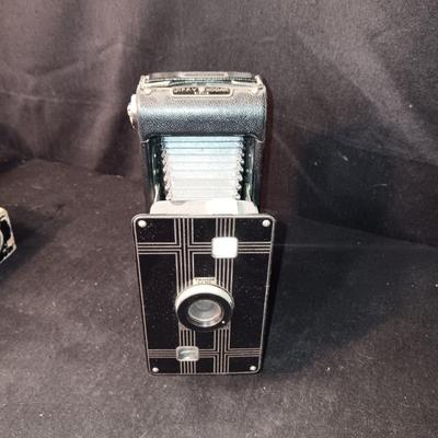 ART DECO JIFFY KODAK SIX-16 FOLDING CAMERA WITH BOX