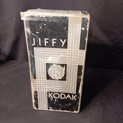 ART DECO JIFFY KODAK SIX-16 FOLDING CAMERA WITH BOX