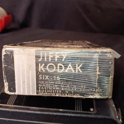 ART DECO JIFFY KODAK SIX-16 FOLDING CAMERA WITH BOX