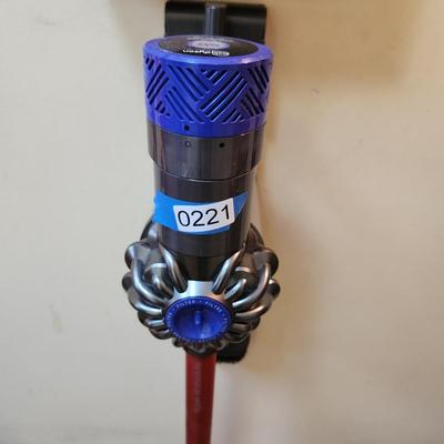 Dyson Stick Vacuum Cleaner Tested