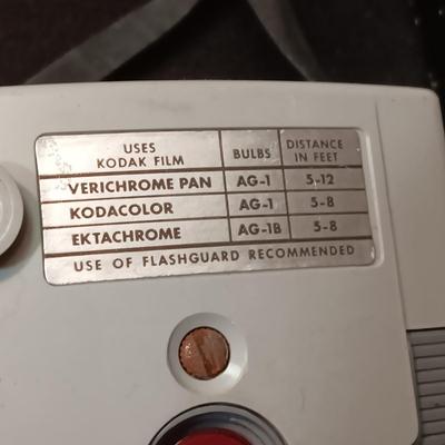 KODAK BROWNIE STARMITE II CAMERA WITH BOX