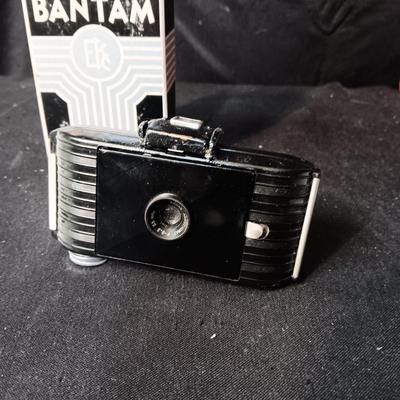 KODAK BANTAM FOLDING CAMERA WITH ANASTIGMAT LENS PLUS BOX AND MANUAL
