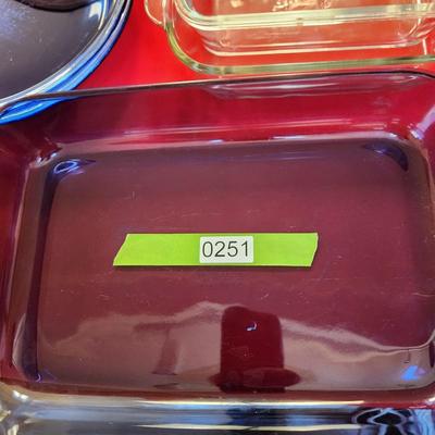 Pyrex Glass Bowls Pie dishes Casseroles
