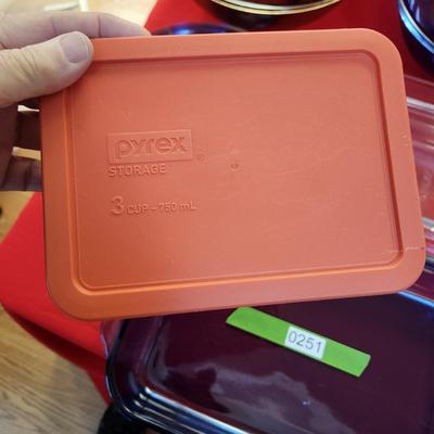 Pyrex Glass Bowls Pie dishes Casseroles