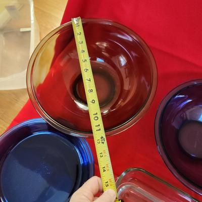 Pyrex Glass Bowls Pie dishes Casseroles