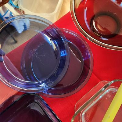 Pyrex Glass Bowls Pie dishes Casseroles