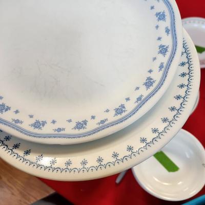 Large Collection of Corning Corelle Plates & Bowls Many Patterns on the Dinner Plates