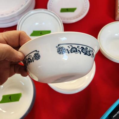 Large Collection of Corning Corelle Plates & Bowls Many Patterns on the Dinner Plates