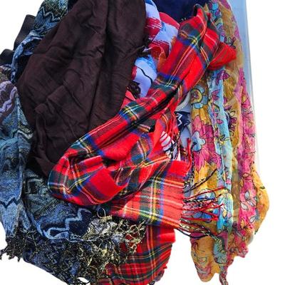 Women's Clothing Lot