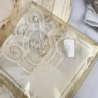 Big Lot Vintage Lace, Linens, Tattings (2 of 2)