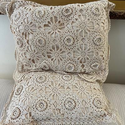 Big Lot Vintage Lace, Linens, Tattings (2 of 2)