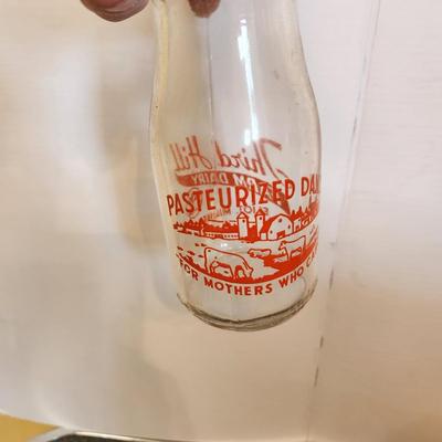 Third Hill Farm Dairy Eliot Maine 1/2 Pint Milk Bottle For Mothers Who Care