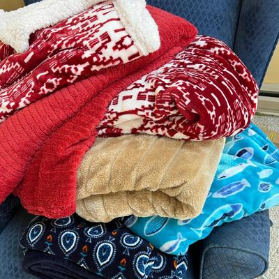 Lot of Blankets, Comforters