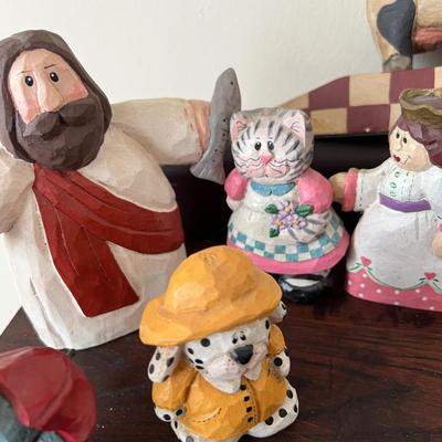 Kitch Carved Wood Ceramic Figurines Collectibles Lot