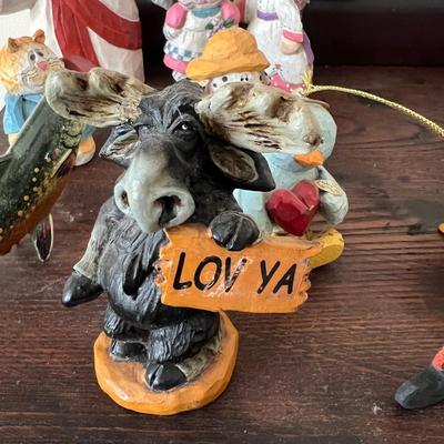 Kitch Carved Wood Ceramic Figurines Collectibles Lot