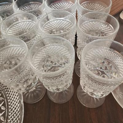 Glass set.