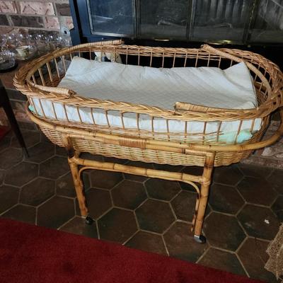 Rattan bassinet