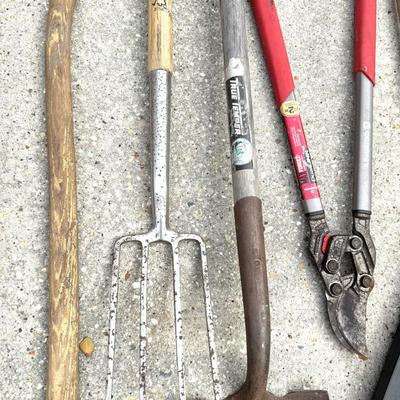 8 Piece Yard Tool Lot - Pole Pruner, Loppers, Axe, Shovel, Rake