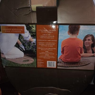 Garden kneeled or pool cushion