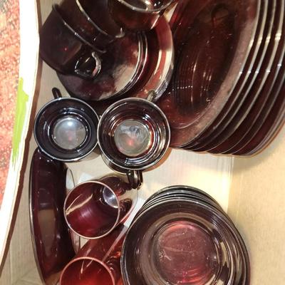 Set of red dishes.