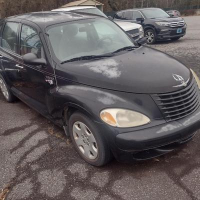 Chrysler PT Cruiser Four Door with Keys and Title (For Parts Only Condition)
