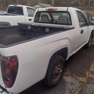 Chevy Colorado Pick Up Truck with Keys and Title (For Parts Only Condition)