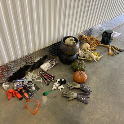 Halloween Decor and More!! (1050B-BM)