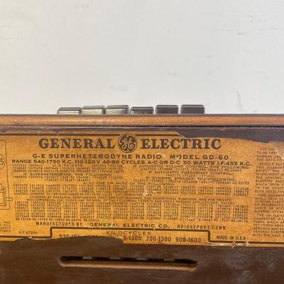 Vintage 1938 General Electric GD-60 Wood Tube Table Radio Professionally Restored & Works