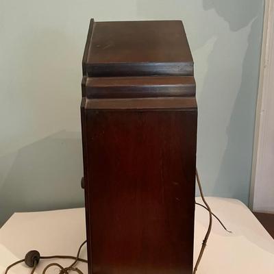 Vintage 1930's Gloritone Model 27 Radio Professionally Restored & Works