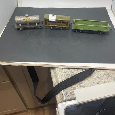 Lot of Prewar Rolling Stock (3) 812, 654, 529