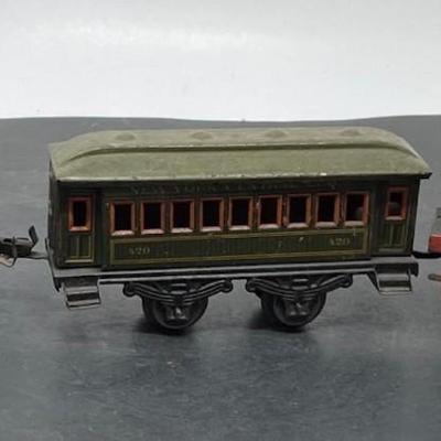 German Tinplate Clockwork Engine & Passenger Cars