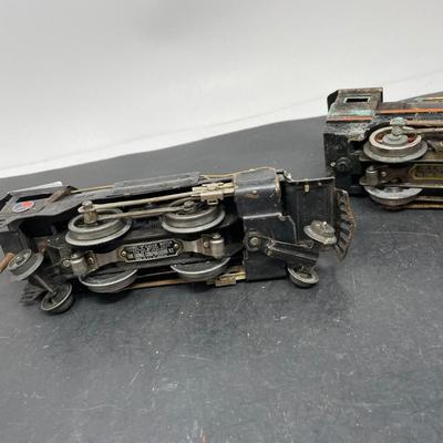 2 Lionel Engines & Tender
