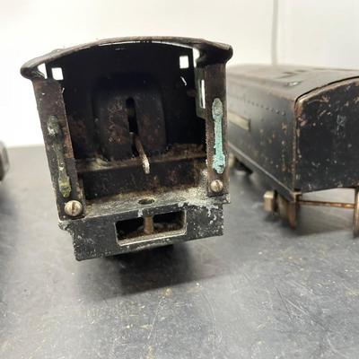 2 Lionel Engines & Tender