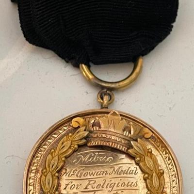 World War Related Gold Medal