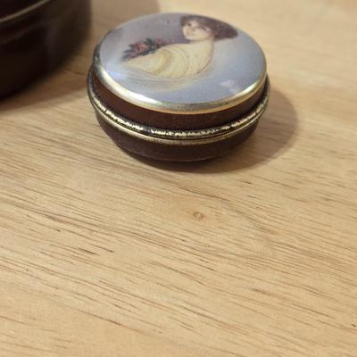 Vintage Decorative Tins