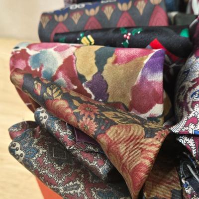 Men's Tie Lot