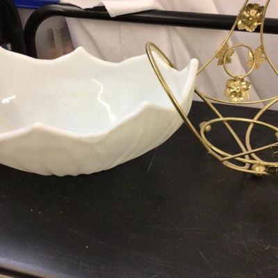 Corning Ware and Milk Glass Lot