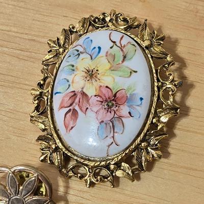 Vintage Brooch Lot